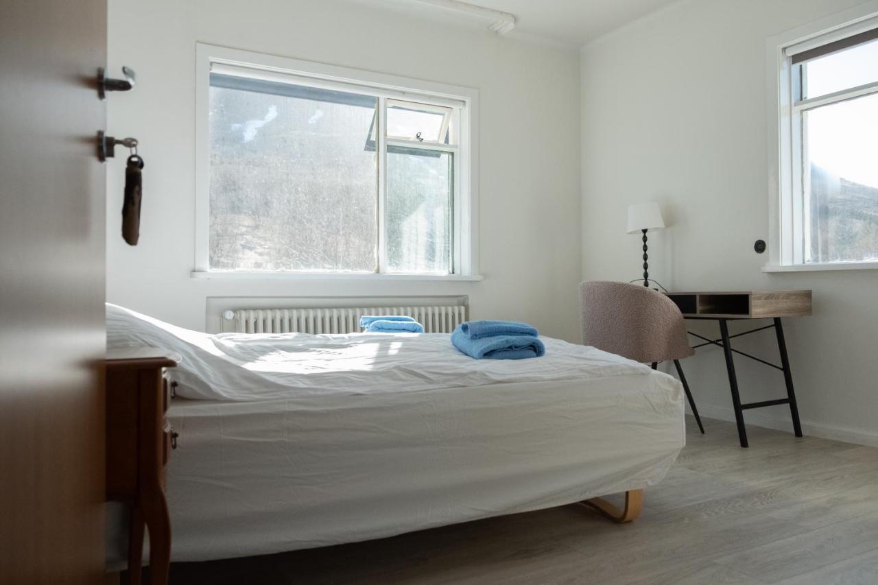 The Guesthouse By The Fjord Thingeyri Eksteriør bilde