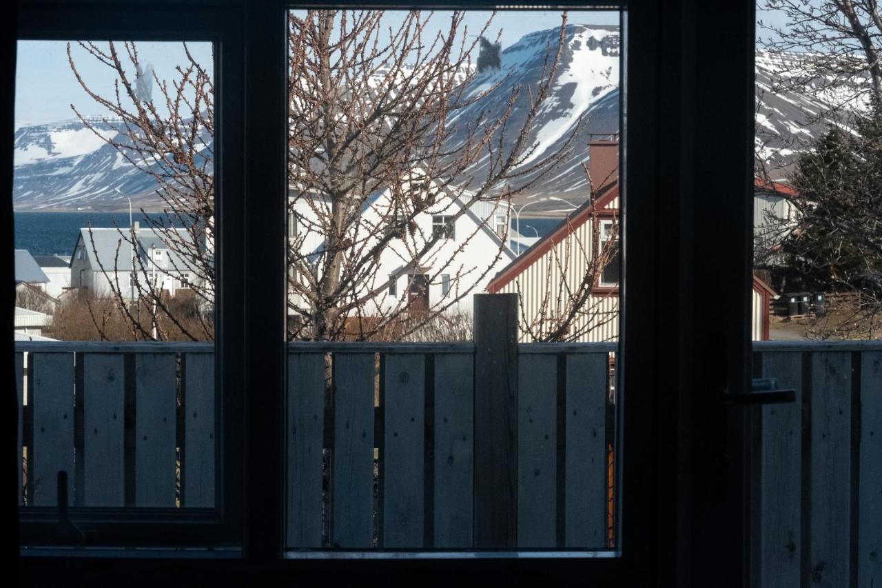 The Guesthouse By The Fjord Thingeyri Eksteriør bilde