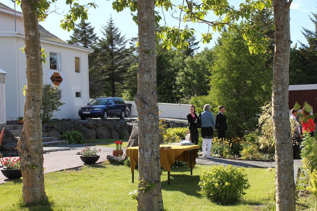 The Guesthouse By The Fjord Thingeyri Eksteriør bilde